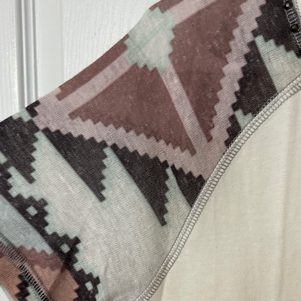 Delila Texas Multicolor Geometric Western Short Sleeve Tee - Picture 3 of 6